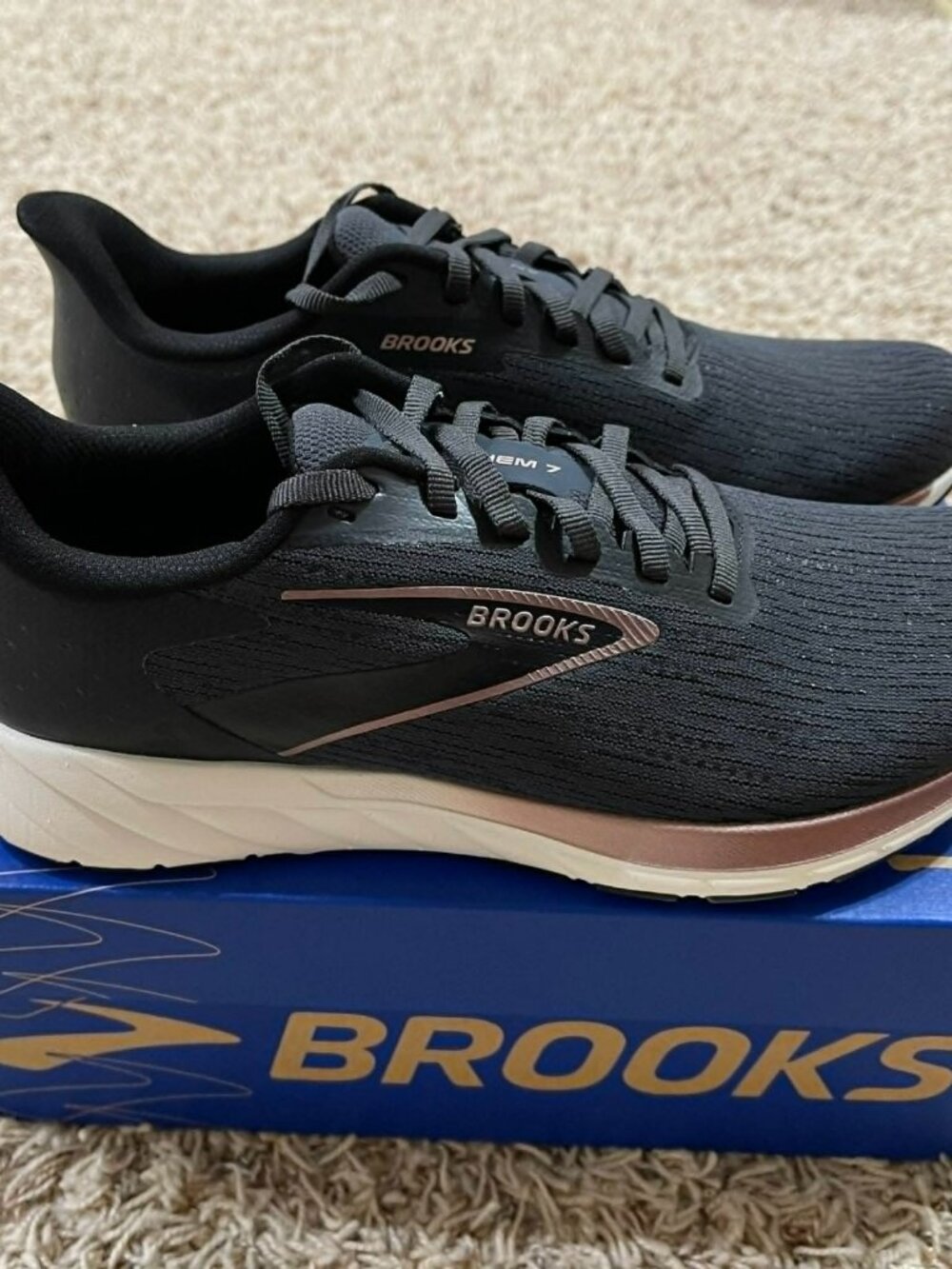 Brooks Women's Anthem 7 Running Sneakers Shoes Black Gray, Size 9.5 (New)